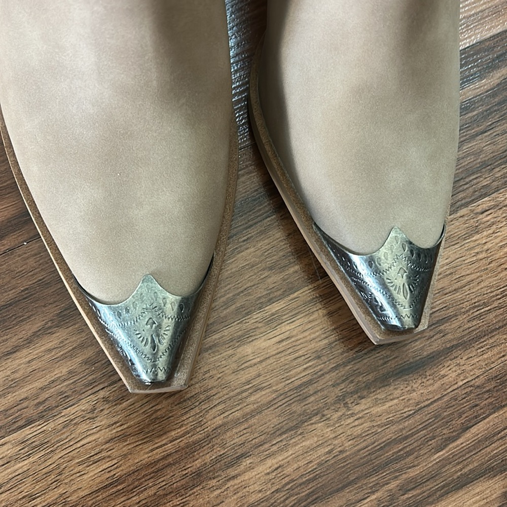 Lanor Classic Western Bootie - Picture 5 of 9